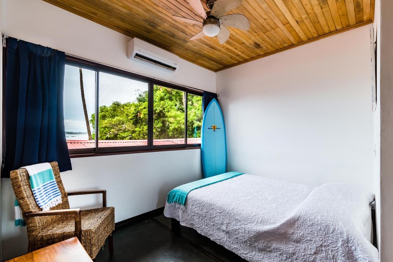 Witch'S Rock Surf Camp Hotel Tamarindo Kültér fotó